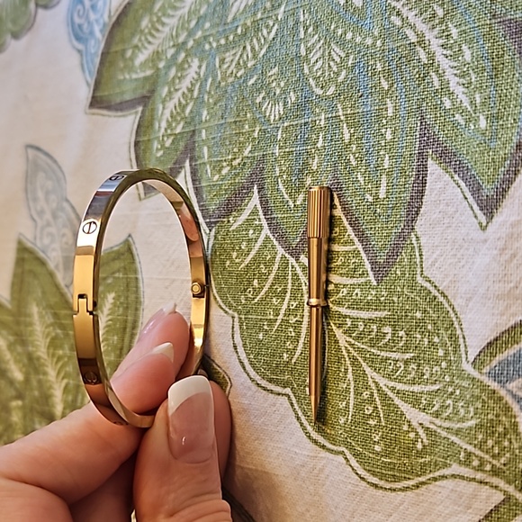 Bracelet 18k Rose Gold Filled Slim Model Version Screw Bangle Love - Picture 9 of 11